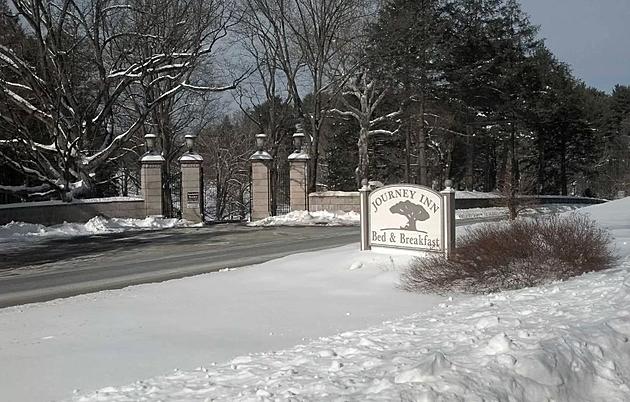 A Highly Recommended Hudson Valley Inn Located Steps From Vanderbilt Mansion For Sale