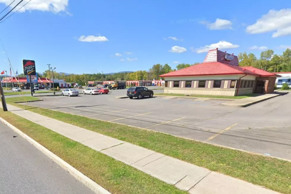 Former Area Pizza Hut to Become Something New Soon
