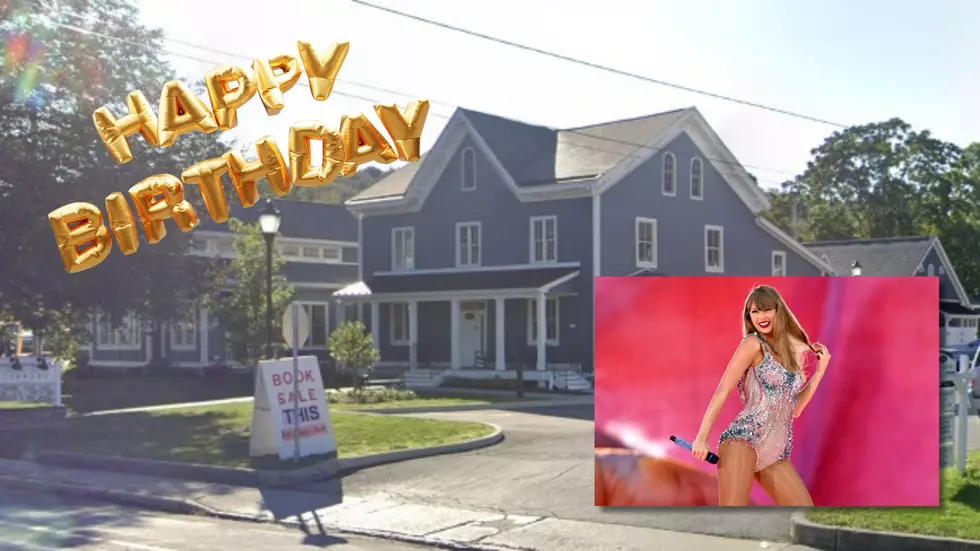 Pleasant Valley Library Celebrates Taylor Swift With a BirthTAY Party