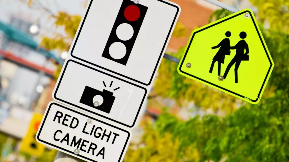 Woodbury Approves Red Light Cameras at Major Traffic Hotspot